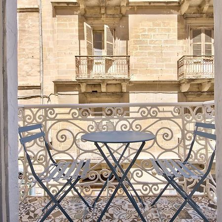 Central Valletta Two Bedroom Apartment Esterno foto