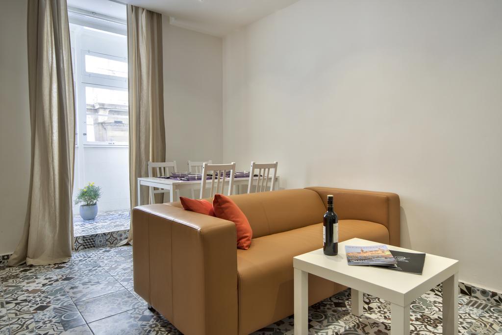 Central Valletta Two Bedroom Apartment Esterno foto